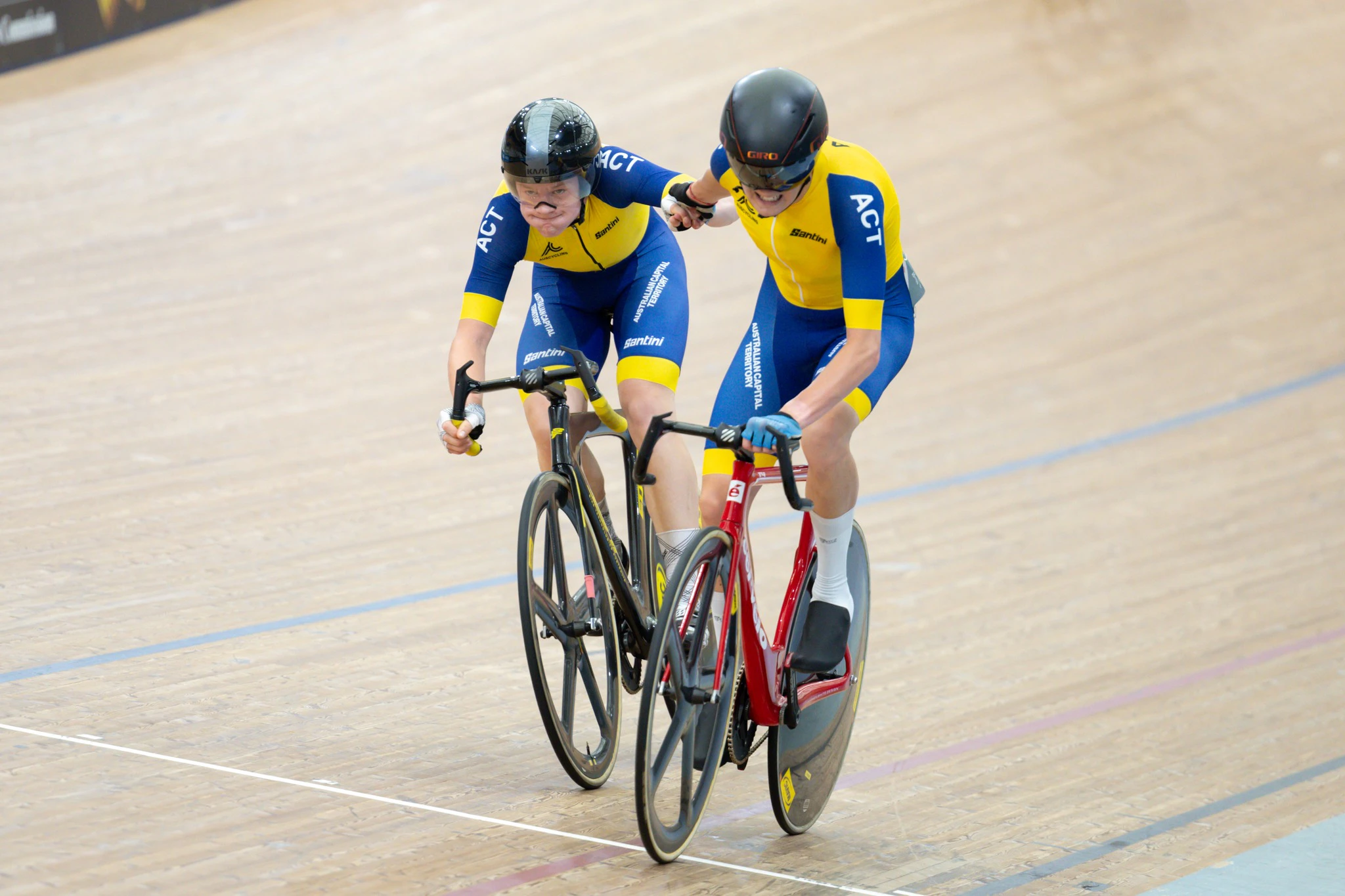 Bailey MacDonald and Hayden Stevens racing the U19 Madison at the 2024 AusCycling Track National Championships in Brisbane. Picture: Mackenzie Sweetnam