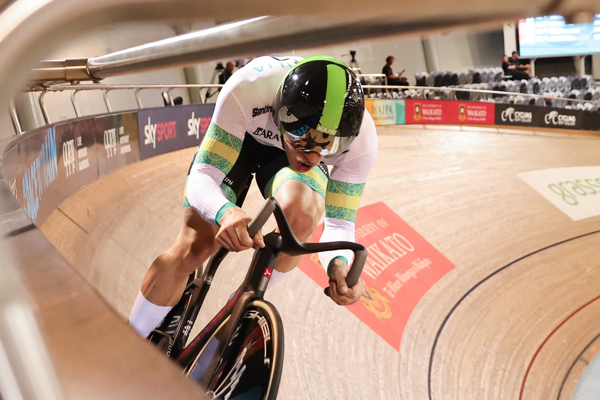 Leigh Hoffman competing at the 2024 Oceania Track Cycling Championships in New Zealand. Picture: Aaron Gillions