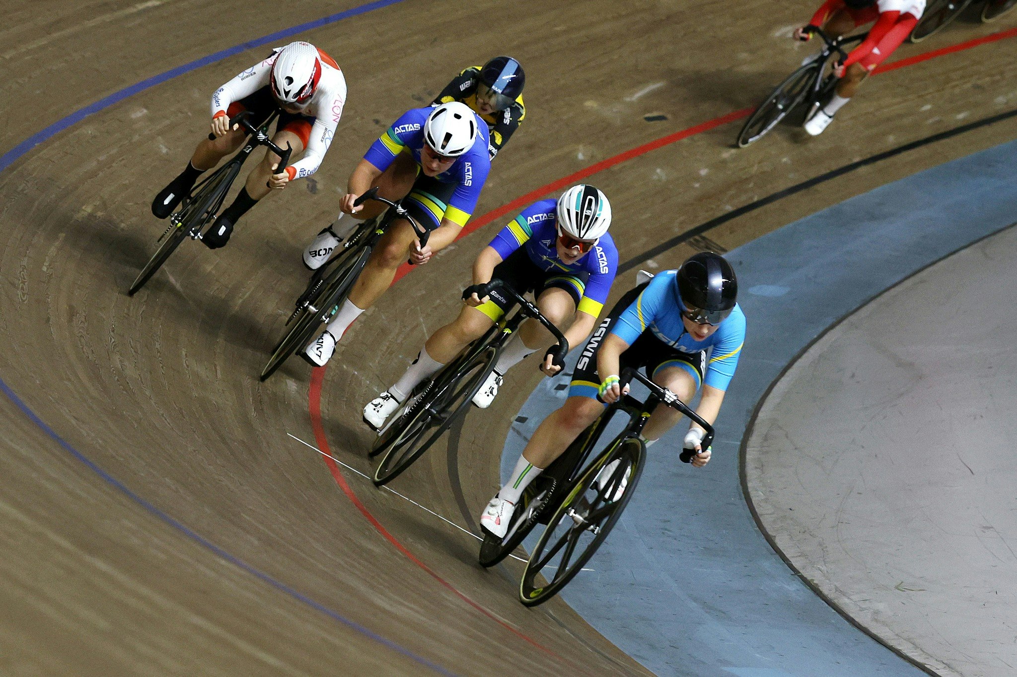 Keira Will racing in the 2024 elite women's Omnium National Championships. Picture: Con Chronis