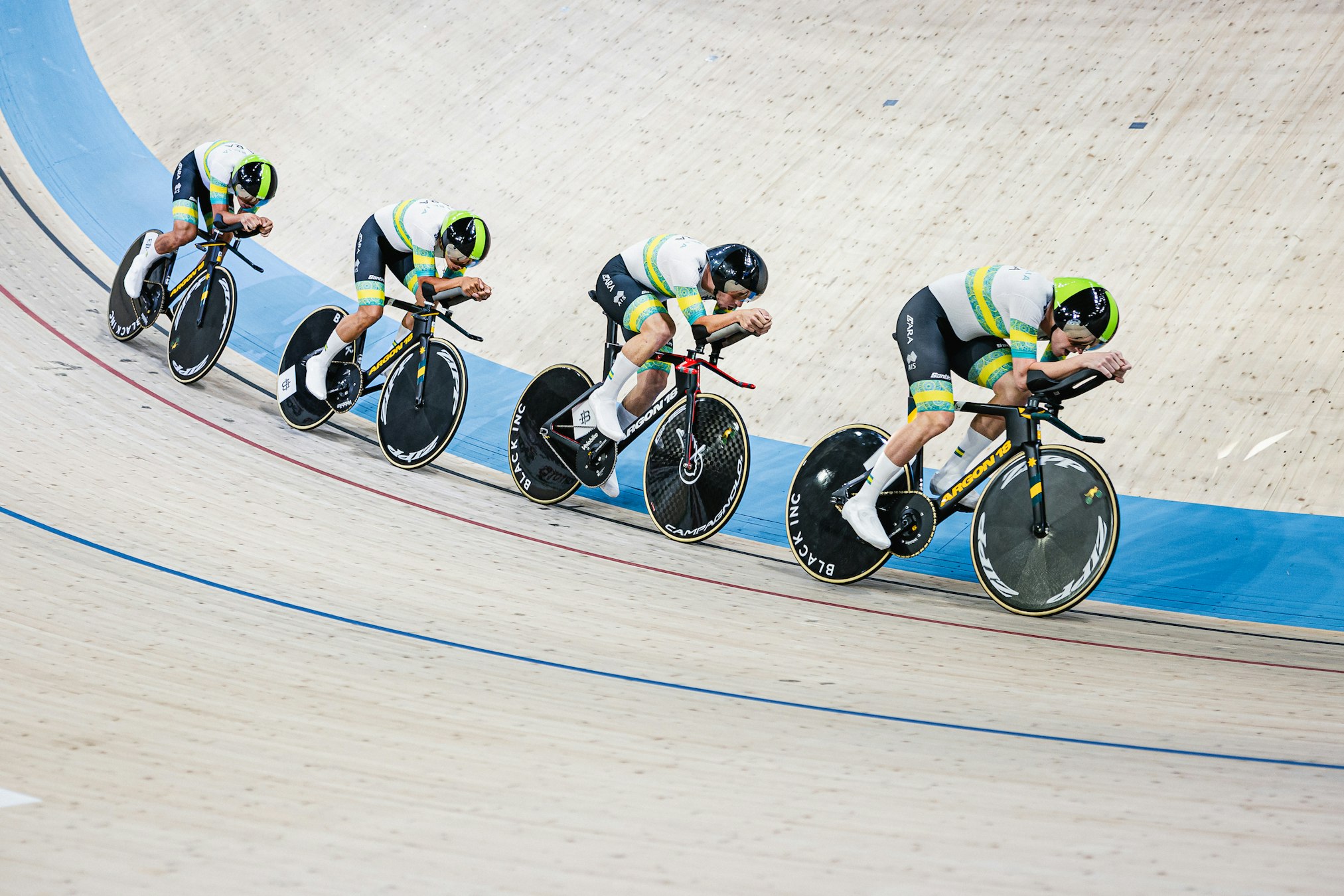 UCI Track Nations Cup 2025: Konya - Konya Velodrome, Konya, Türkiye - Men's Team Pursuit First Round - Liam Walsh, Blake Agnoletto, Oliver Bleddyn, James Moriarty (Australia). Picture: Alex Whitehead/SWpix.com
