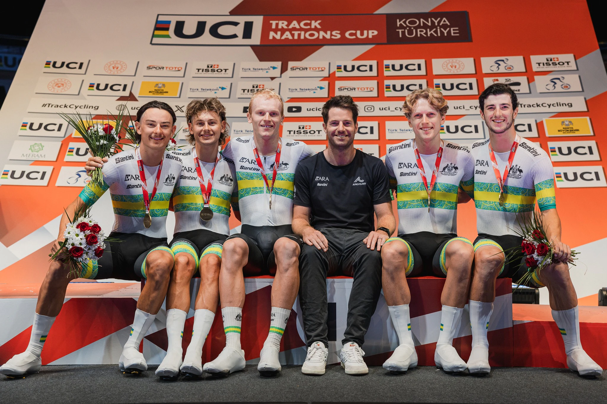 ARA Australian Cycling Team (Oliver Bleddyn, Blake Agnoletto, Josh Duffy, coach Glenn O'Shea, James Moriarty and Liam Walsh) team pursuit gold medal at 2025 UCI Track Nations Cup in Konya. Picture: Alex Whitehead/SWpix.com