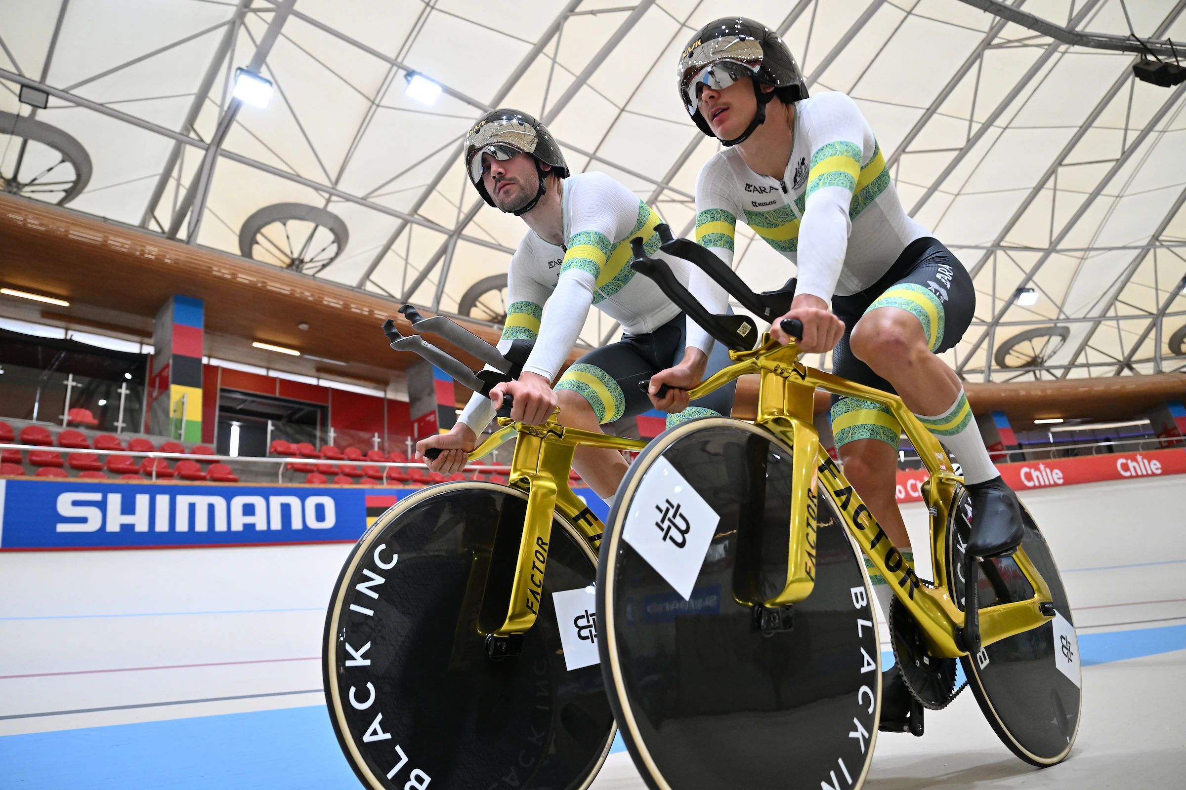 Conor Leahy and Oliver Bleddyn training on new gold Factors ahead of the 2025 UCI Track World Championships in Santiago, Chile. Picture: Simon Wilkinson/SWpix.com
