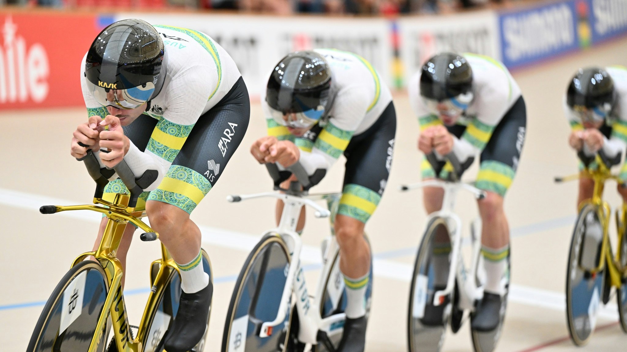 Conor Leahy racing in the team pursuit at the 2025 UCI Track World Championships. Picture: Simon Wilkinson/SWpix.com
