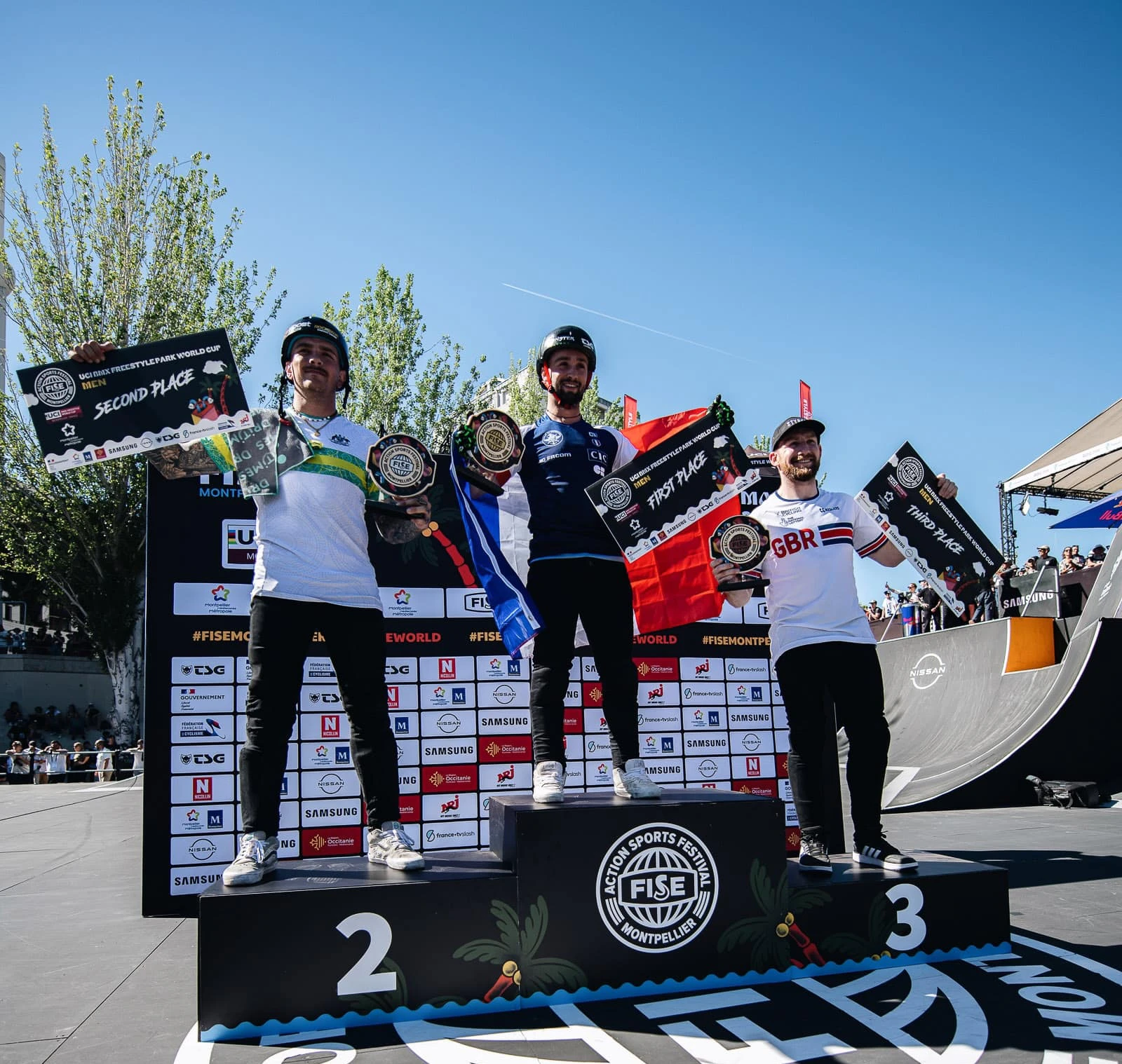 Loupos returns to the UCI World Cup podium in Montpellier