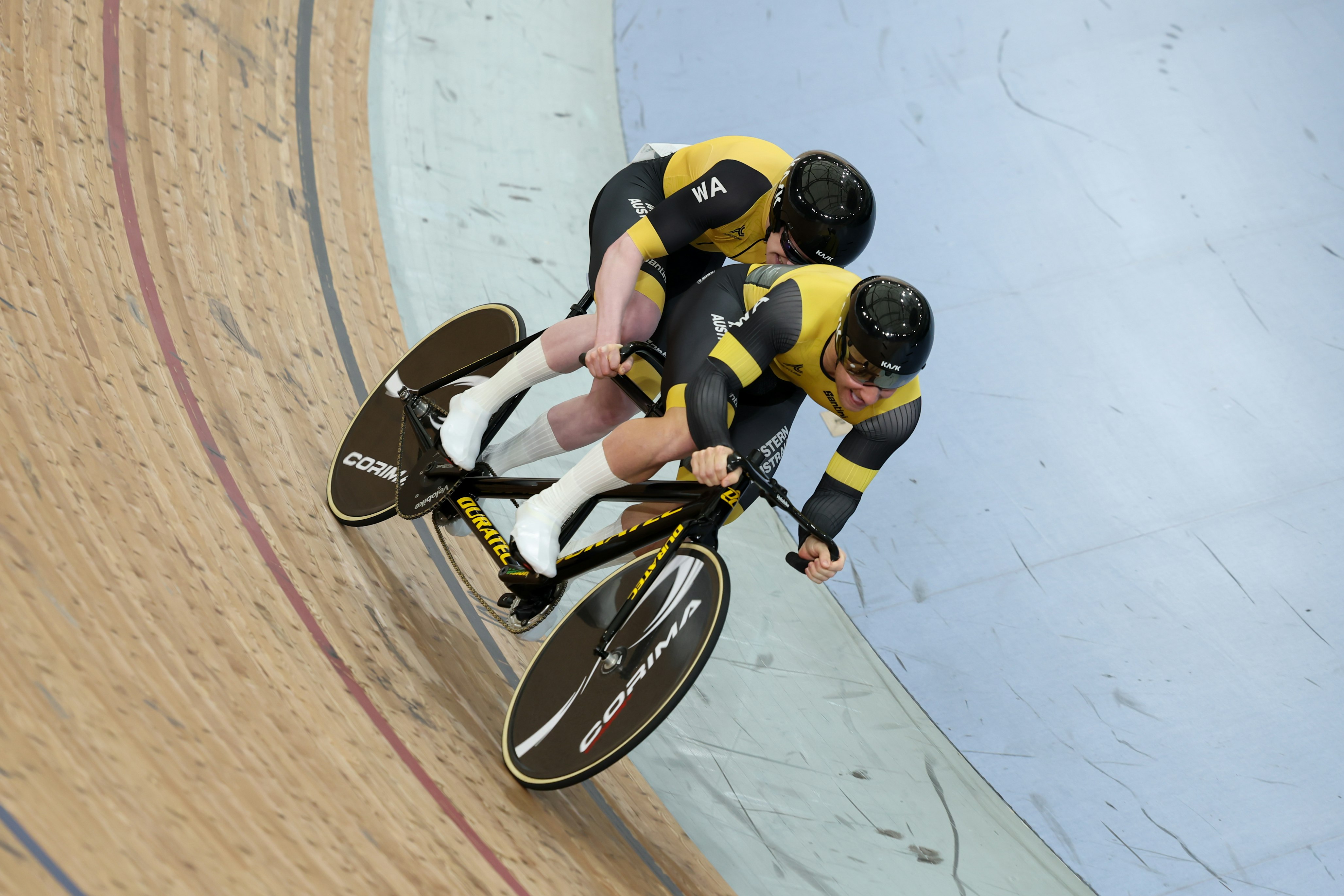Kane Perris and Luke Zaccaria (pilot) racing at the 2025 AusCycling Track National Championships in Brisbane. Picture: Mackenzie Sweetnam