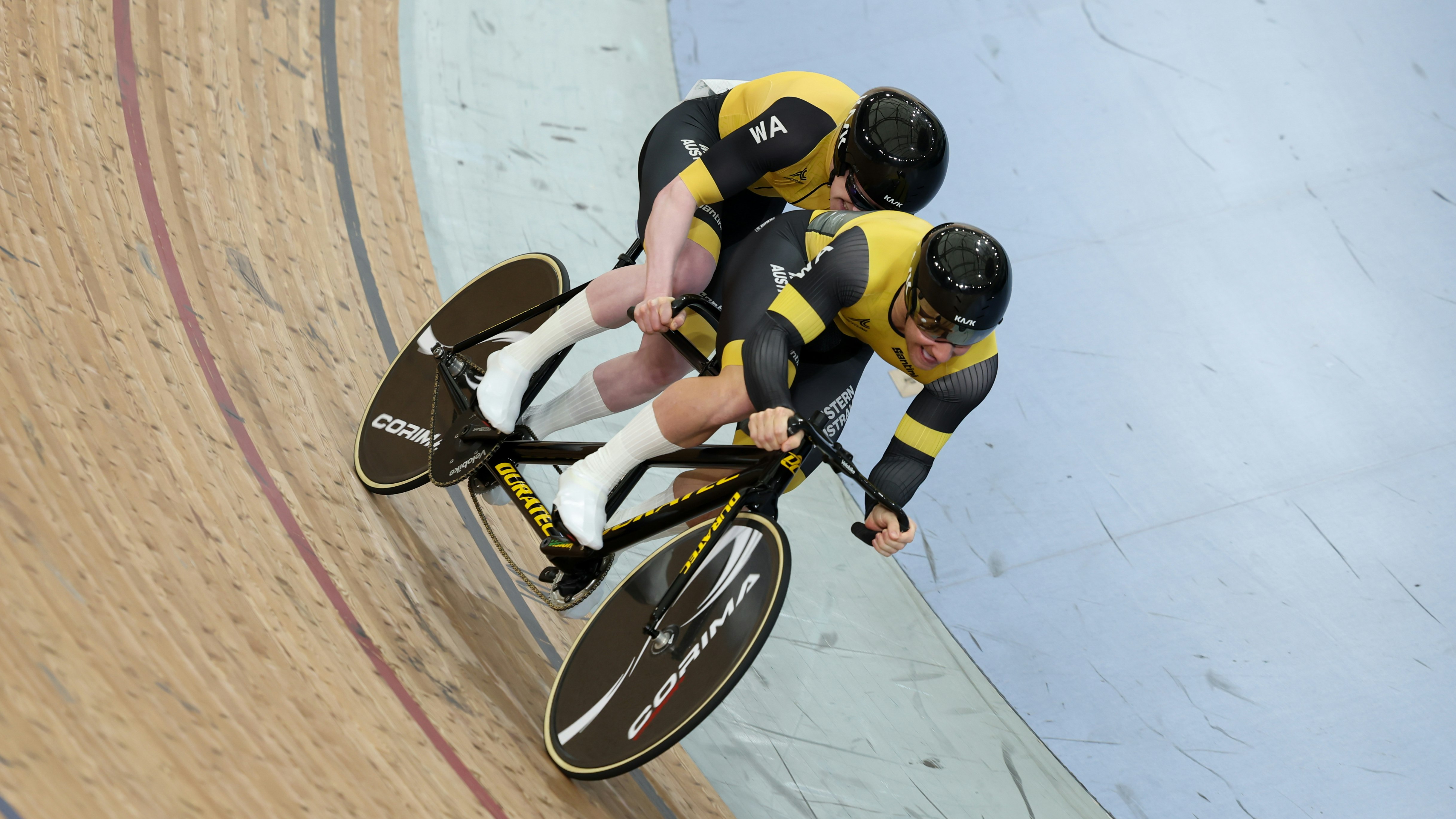 Kane Perris and Luke Zaccaria (pilot) racing at the 2025 AusCycling Track National Championships in Brisbane. Picture: Mackenzie Sweetnam