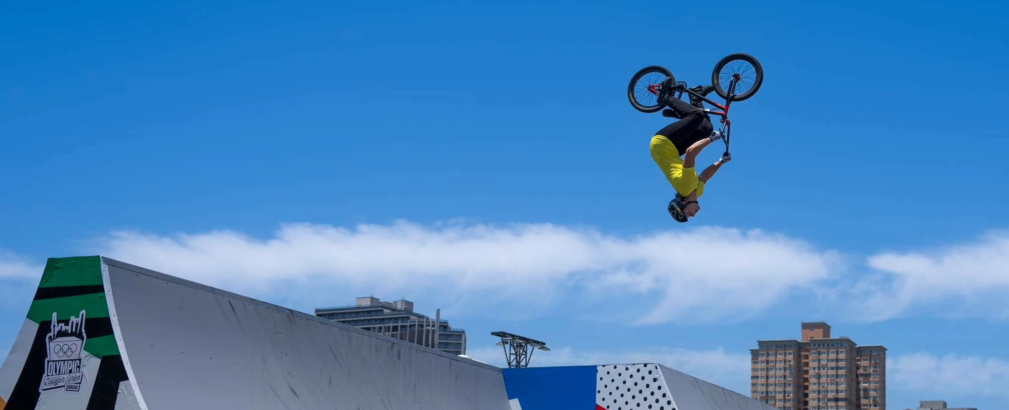 Natalya Diehm flies in OQS