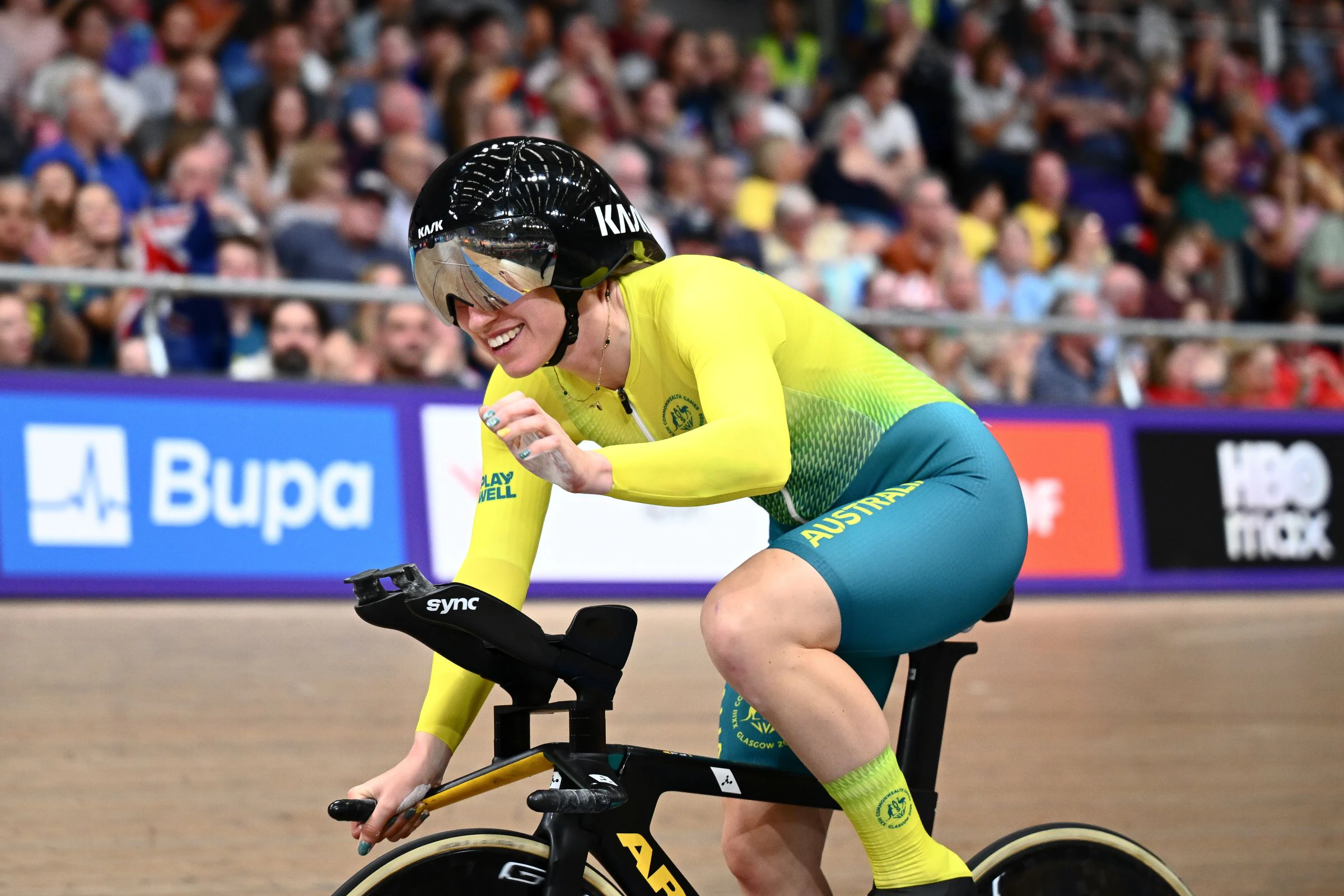 Tara Neyland celebrates winning the C4−C5 Women’s Individual Pursuit at the 2026 Commonwealth Games in Glasgow, Scotland.