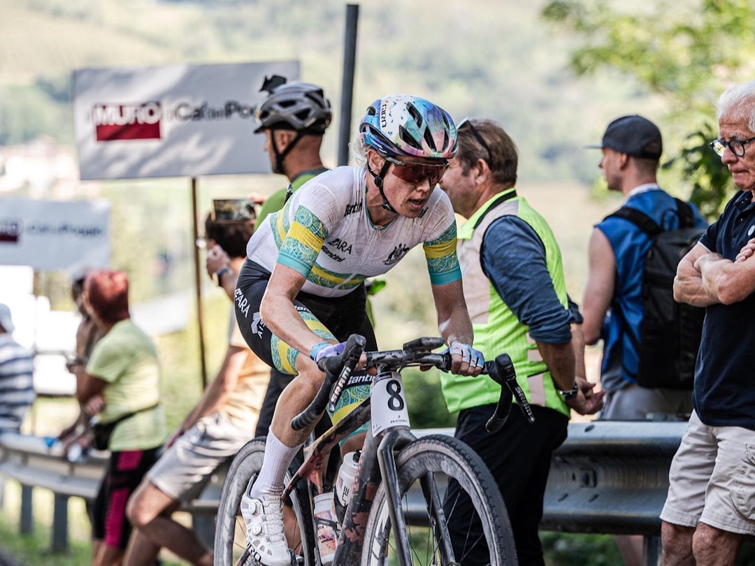 ZOOMED Tiffany Cromwell racing at the 2023 UCI Gravel World Championships.