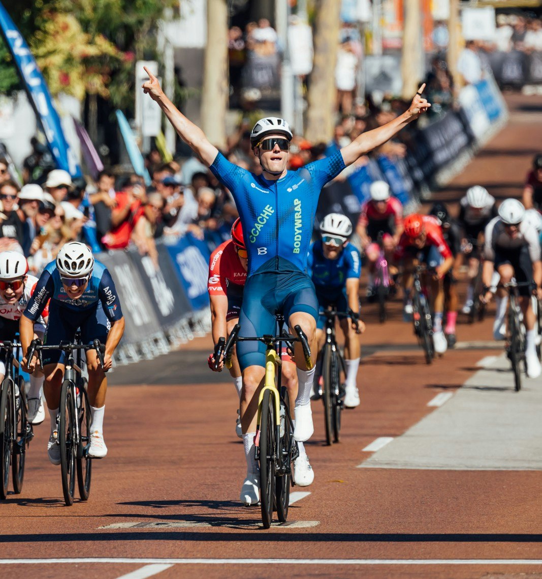 John Carter wins the under-23 criterium national championship in 2025 in Perth