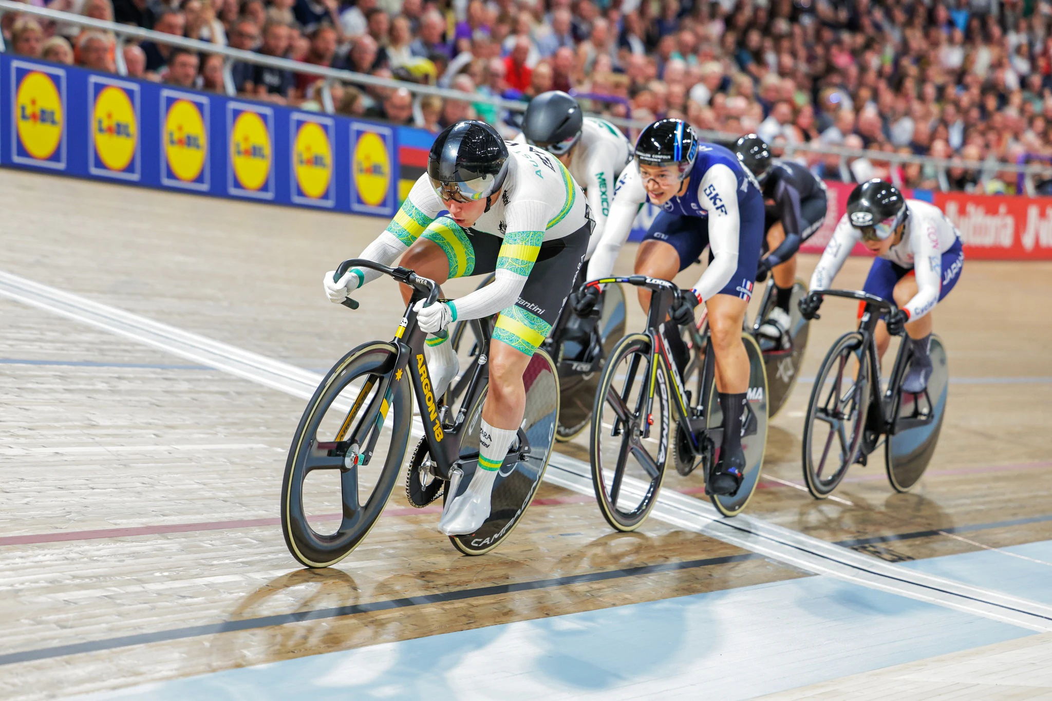 Kristina Clonan racing in the keirin at the 2023 UCI Track World Championships. Picture: Will Palmer/SWpix.com