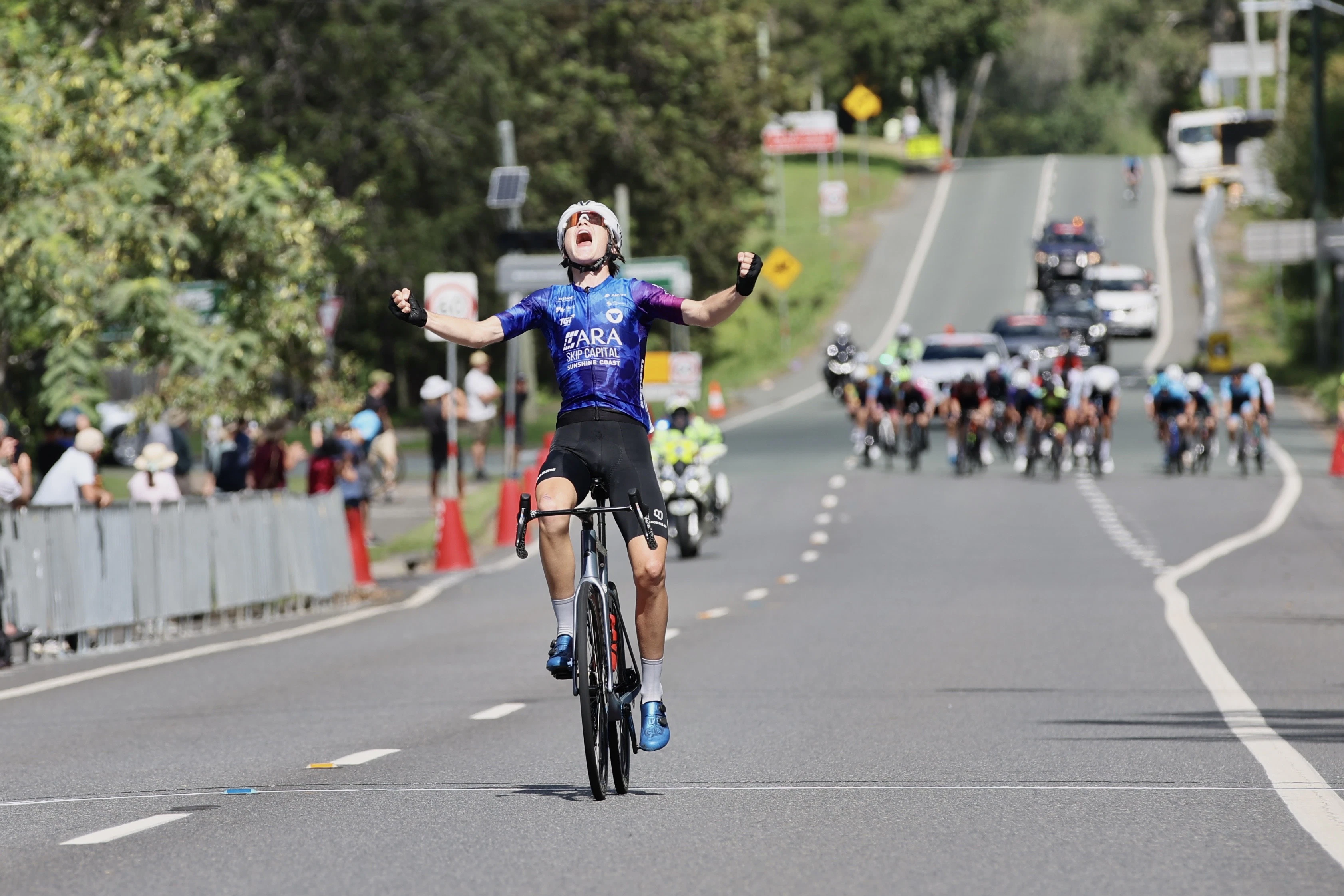 Max Goold celebrates winning the 2024 Oceania Junior Road Race Championship in Mt Crosby, Brisbane. Picture: Mat Gilfedder.