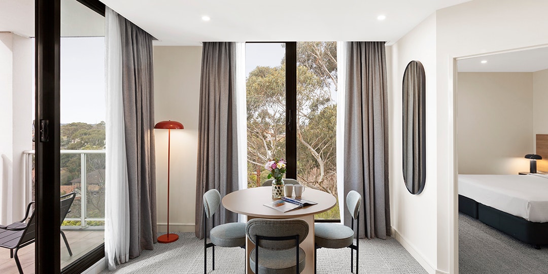 Quest Ivanhoe Deluxe Dining Area