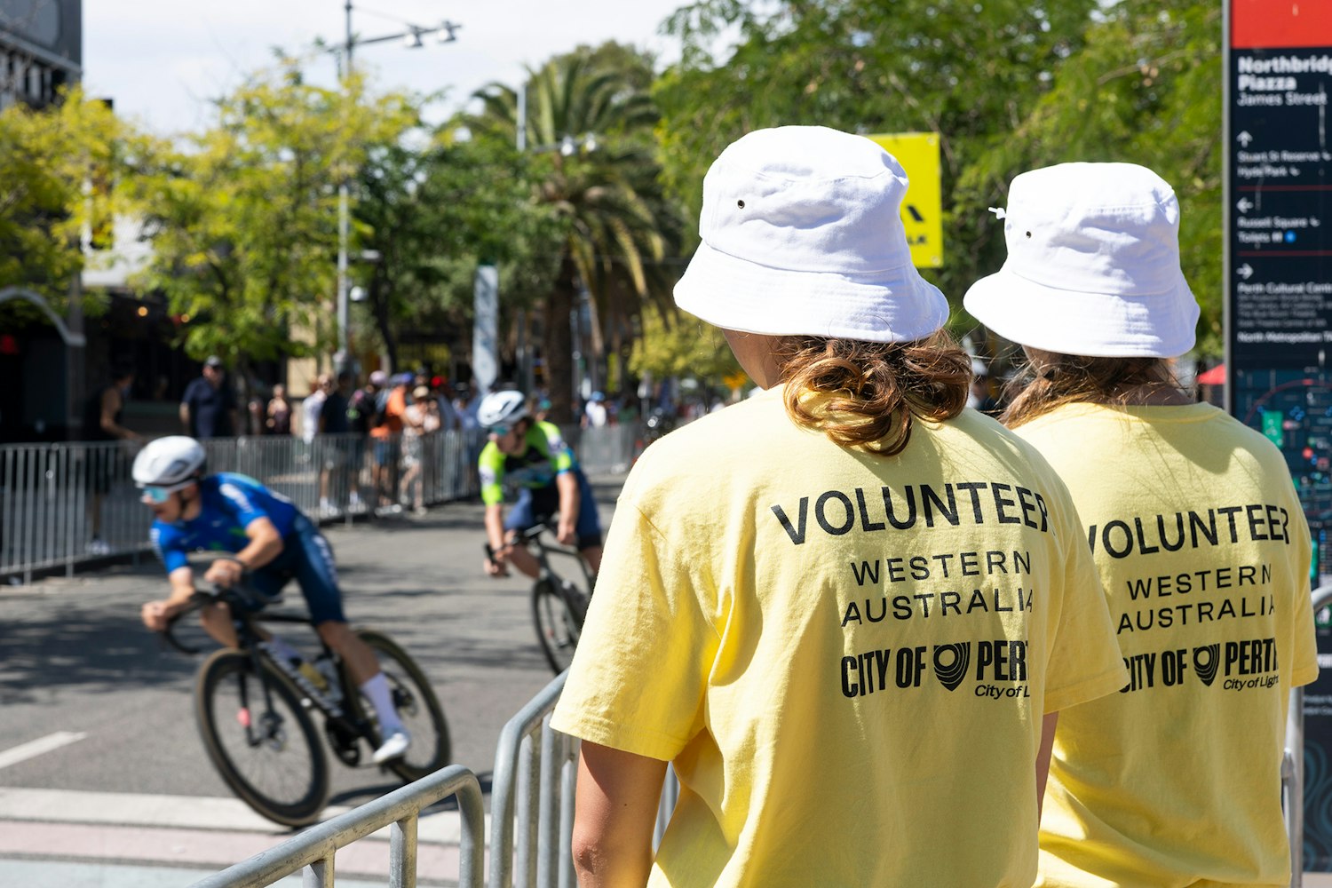  Volunteers at Road Nationals Criterium in Northbridge