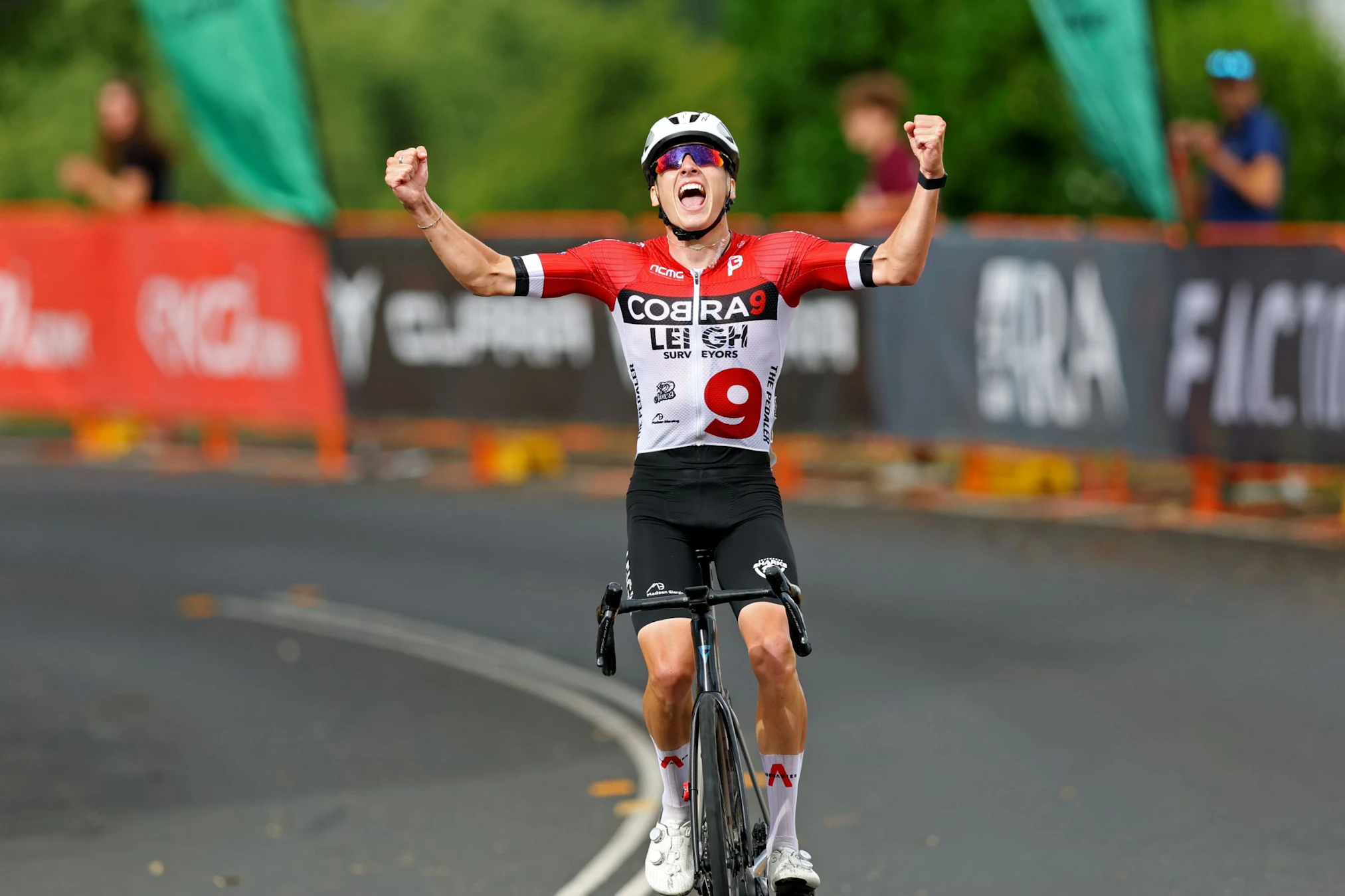 Oliver Sims wins stage 3 of the 2026 Q Tour part of the ProVelo Super League
