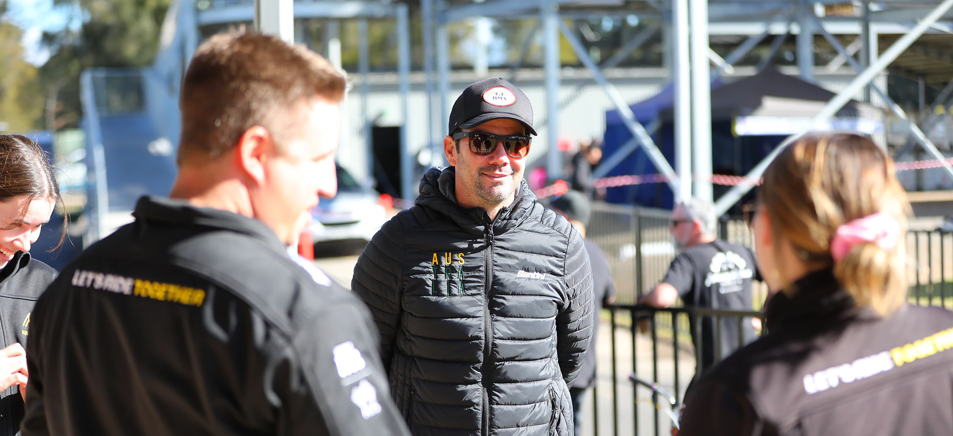 AusCycling personnel chatting