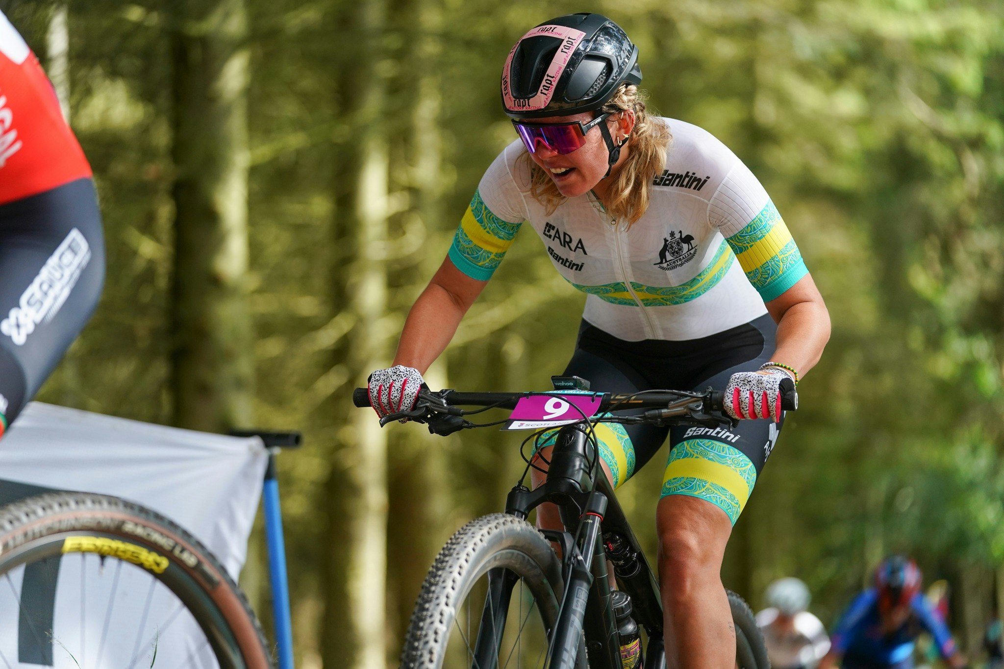 Zoe Cuthbert racing at the 2023 UCI Cycling World Championships. Picture: Thomas Maheux/SWpix.com